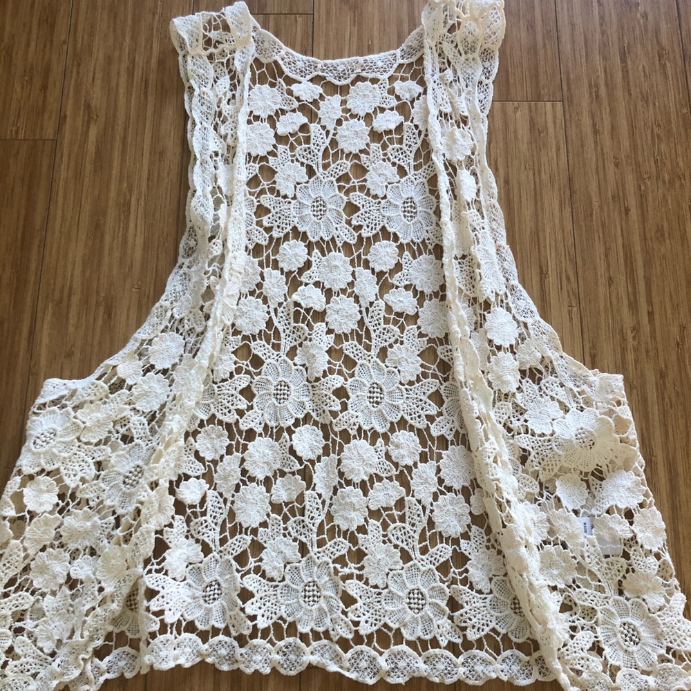 Flower Lace Vest